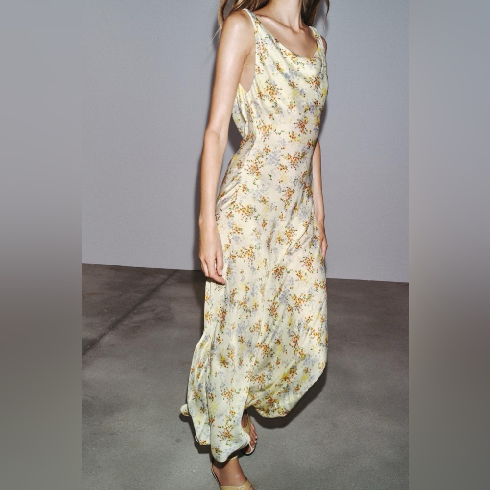 ๐(NWT) ZARA Bloggers Fav ZW Collection Printed Floral Satin Dress. Size XL. - Picture 11 of 14